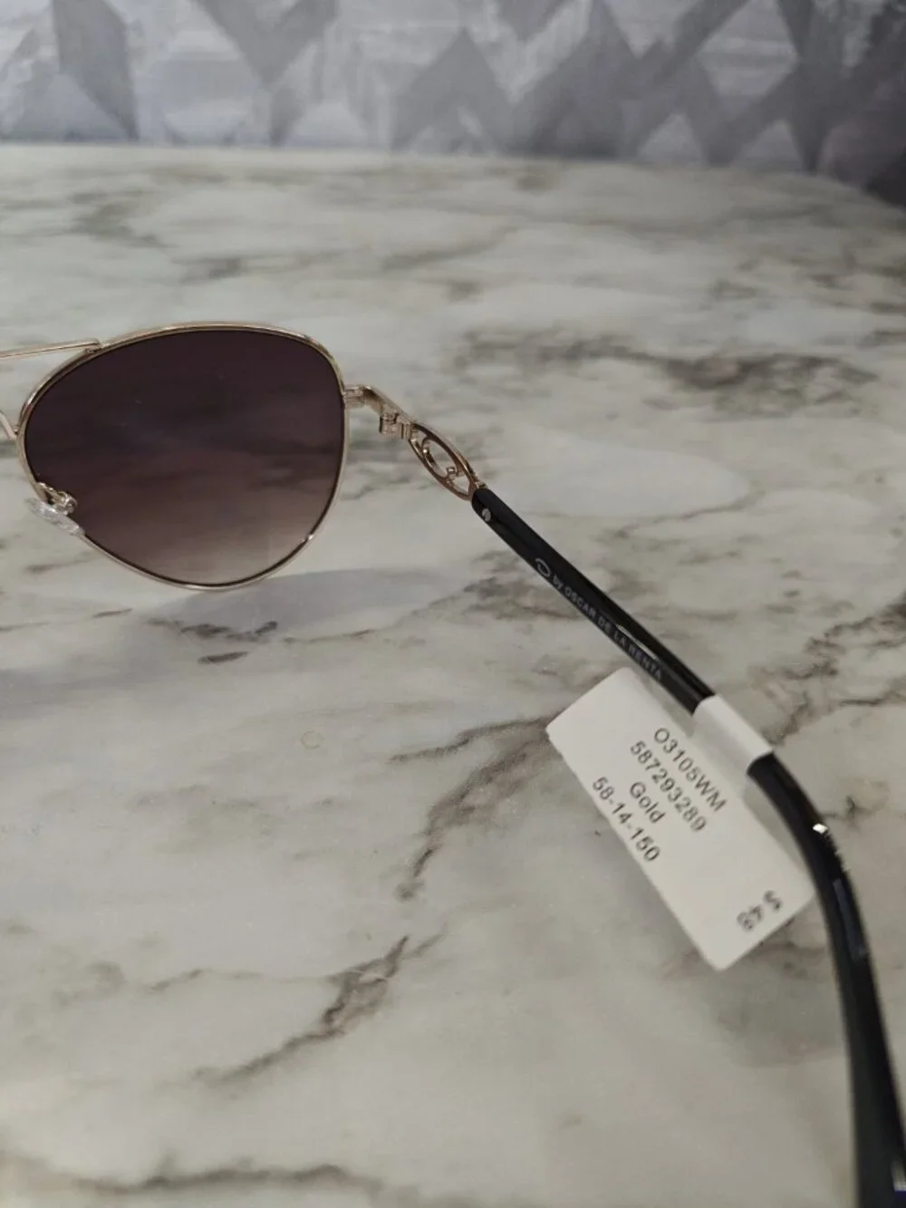 Oscar de la Renta Womens Aviator Sunglasses Gold Gradient MOD3105 58-14-150